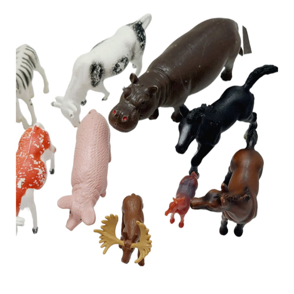 Plastic Animals Lot - Picture 6 of 8